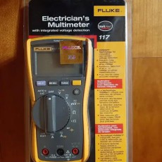 무료배송 미개봉 새제품 정품 플루크 멀티미터 117 테스터기