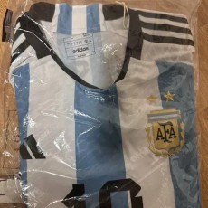 22-24 메시 카타르 월드컵 유니폼 팝니다.