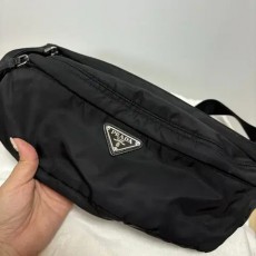 프라다 힙색 (남녀공용)