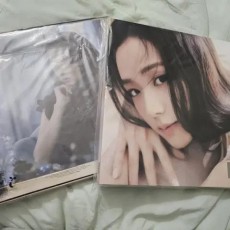 지수 ME  한정판 포토카드 동봉 LP 판매합니다 특전 포스터포함