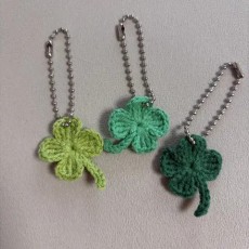 네잎클로버 수제 뜨개 키링
