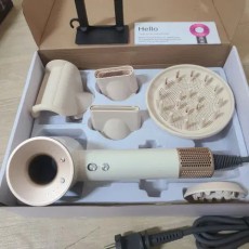 차이슨 슈퍼소닉 드라이기 220V 거치대포함6종노즐 (새상품)