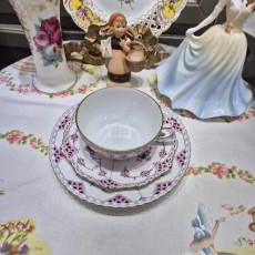 로얄코펜하겐 버건디골드찻잔