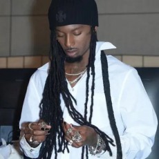 크롬하츠 레더패치 캐시미어비니 (플레이보이카티 착)