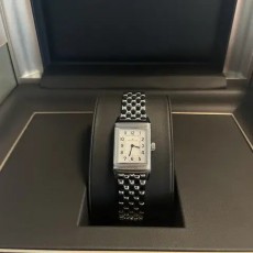 예거 리베르소 클래식 모노패이스 스몰 쿼츠 팝니다.