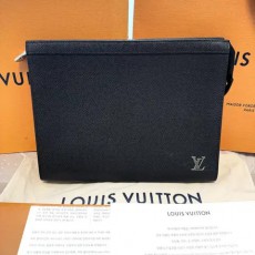 [A급] 루이비통 타이가 클러치백 블랙