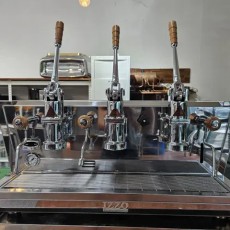 수동 커피머신 이쪼 발키리아 3그룹 판매합니다.