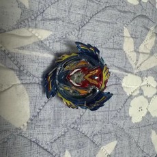 베이블레이드 스트라이크 갓 발키리 팝니다