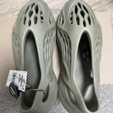 이지폼러너 스톤솔트 285 새상품