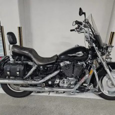 혼다 쉐도우1100