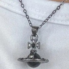 교신교환) 비비안웨스트우드 미니 orb 블랙 목걸이