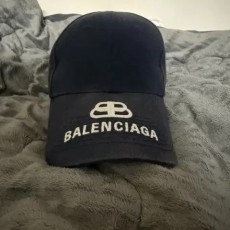 발렌시아가 모자